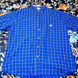 Button up short sleeve shirt